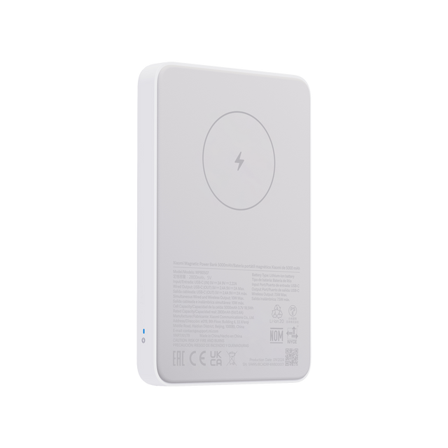 Xiaomi Magnetic Power Bank 5,000mAh—white slim pack with magnetic charge lightning icon